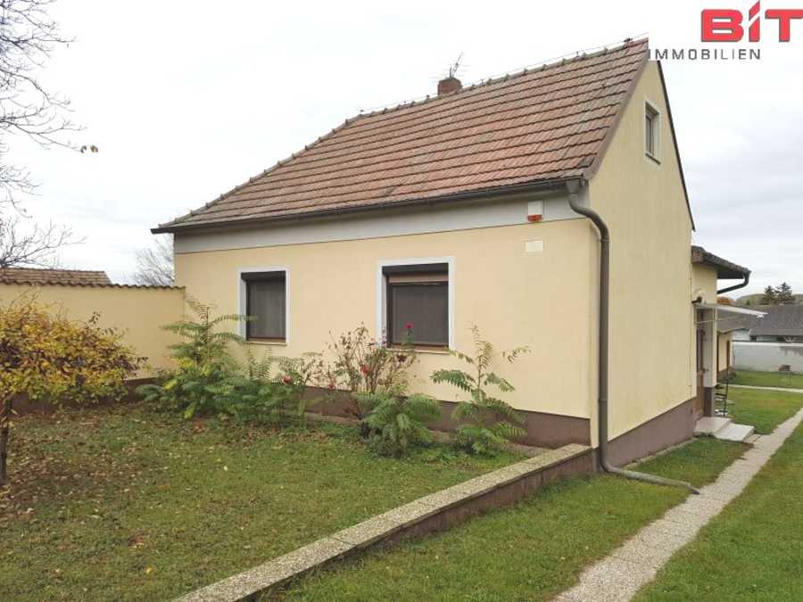 Einfamilienhaus in 2425 Nickelsdorf Immobilie: Einfamilienhaus in 2425 Nickelsdorf