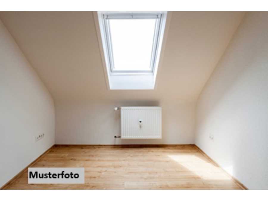Dachgeschosswohnung in 1140 Wien Immobilie: Dachgeschosswohnung in 1140 Wien