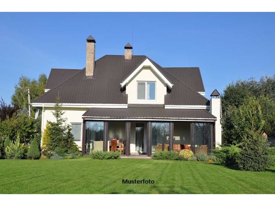 Immobilie: Einfamilienhaus in 4893 Zell am Moos