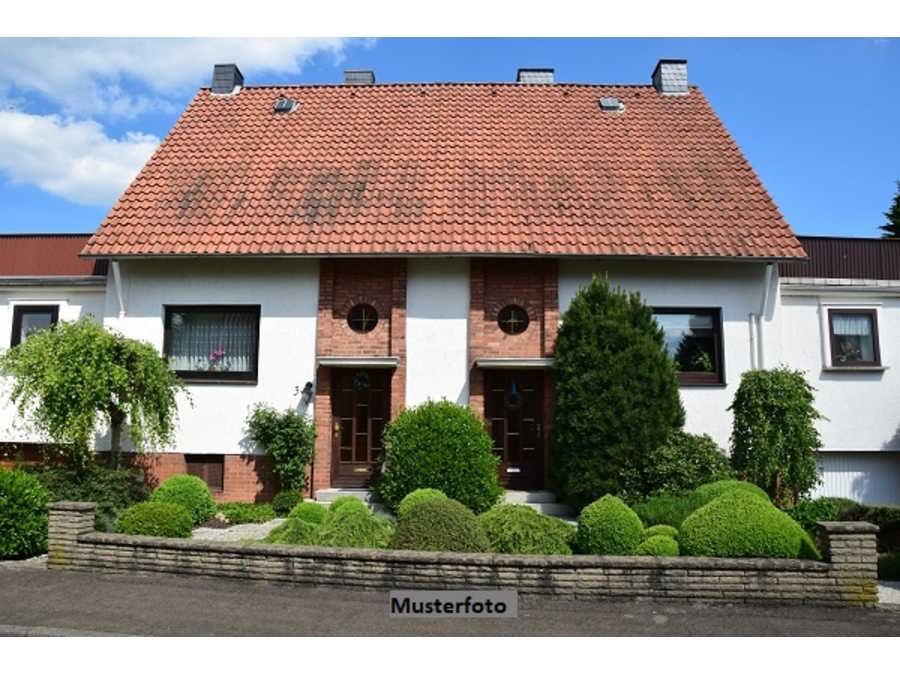 Immobilie: Wohnanlage in 2125 Neubau