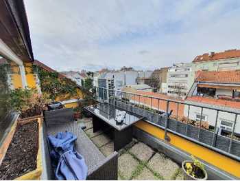 Dachgeschosswohnung Wien
