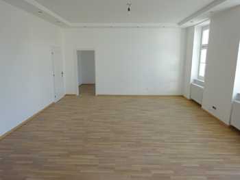 Mehrfamilienhaus Hollabrunn