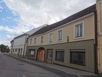 Mehrfamilienhaus in Neunkirchen