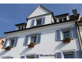 Mehrfamilienhaus Siegenfeld