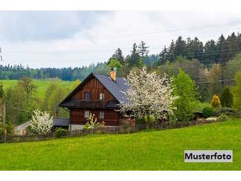 Wohn und Geschäftshaus Pressbaum
